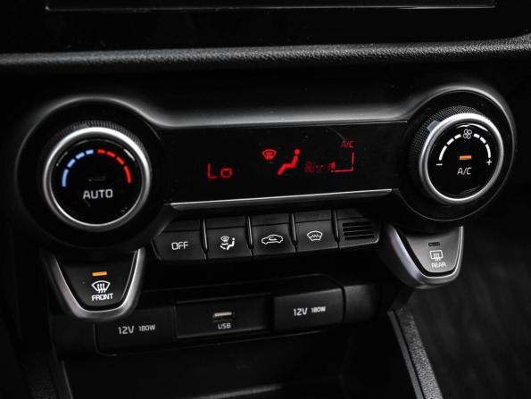 Kia Rio IV Рестайлинг с пробегом 2021 года, цена 1 634 000 рублей, 120071 км, седан, Автокод Объявления