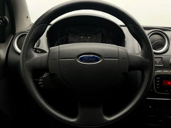 Ford Fiesta Mk5 с пробегом 2007 года, цена 399 000 рублей, 104766 км, хэтчбек, Автокод Объявления