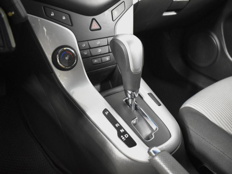 Chevrolet Cruze I Рестайлинг Казань  - изображение 15