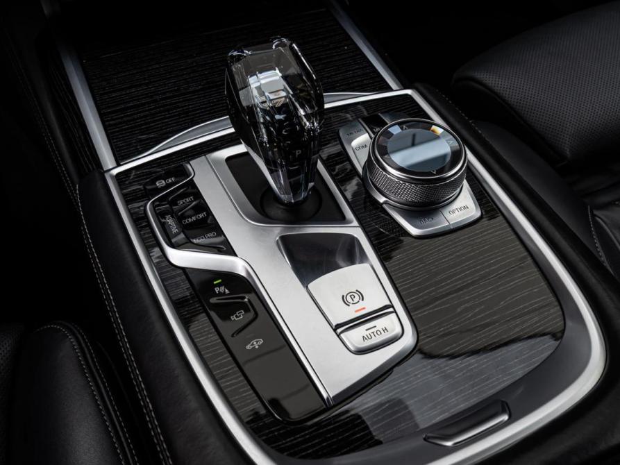 BMW 7 серии VI (G11/G12) Рестайлинг Краснодар  - изображение 15