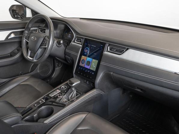 JAC J7 I с пробегом 2023 года, цена 1 301 300 рублей, 65805 км, лифтбек, Автокод Объявления