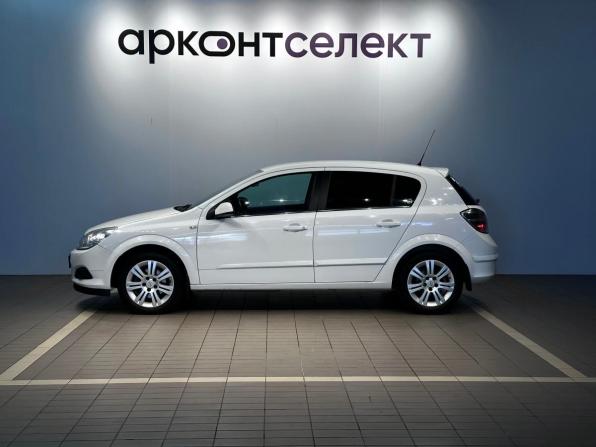 Opel Astra H Рестайлинг с пробегом 2011 года, цена 600 000 рублей, 202768 км, хэтчбек, Автокод Объявления