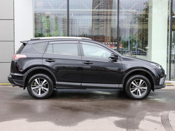 Toyota RAV4 IV (XA40) Рестайлинг с пробегом 2018 года, цена 2 449 000 рублей, 194658 км, внедорожник, Автокод Объявления