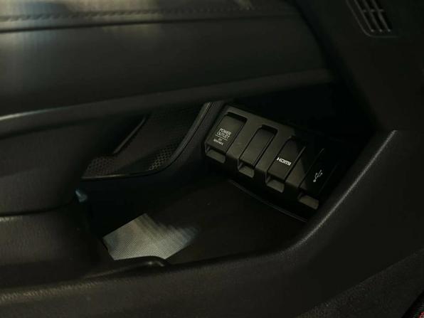 Honda Vezel I Рестайлинг с пробегом 2019 года, цена 1 795 000 рублей, 72827 км, внедорожник, Автокод Объявления