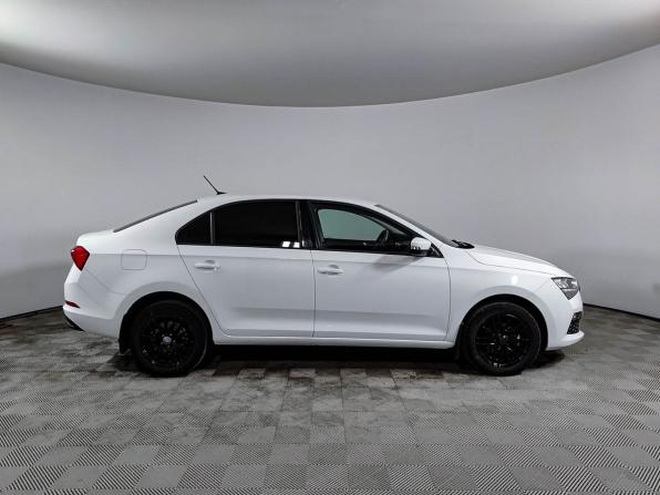 Skoda Rapid II с пробегом 2021 года, цена 1 375 000 рублей, 140000 км, лифтбек, Автокод Объявления
