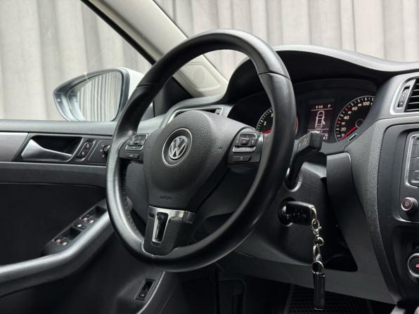 Volkswagen Jetta VI с пробегом 2011 года, цена 1 199 000 рублей, 163631 км, седан, Автокод Объявления