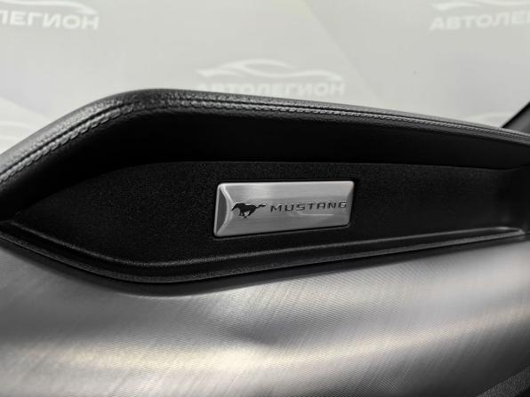 Ford Mustang VI Рестайлинг с пробегом 2018 года, цена 3 300 000 рублей, 75341 км, кабриолет, Автокод Объявления