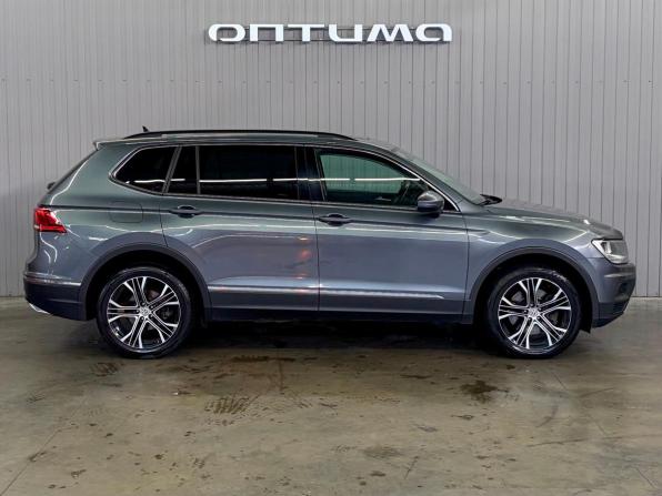 Volkswagen Tiguan II с пробегом 2018 года, цена 2 097 000 рублей, 138000 км, внедорожник, Автокод Объявления