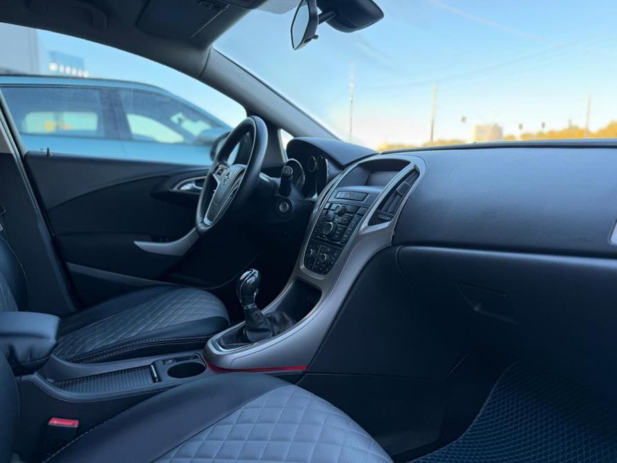 Opel Astra J Череповец  - изображение 13