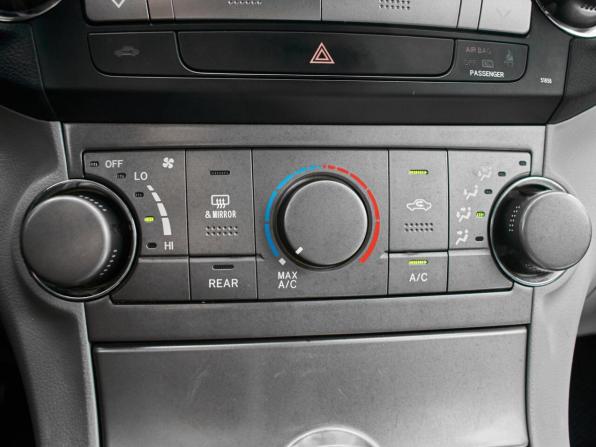 Toyota Highlander II (XU40) с пробегом 2007 года, цена 1 680 000 рублей, 210864 км, внедорожник, Автокод Объявления