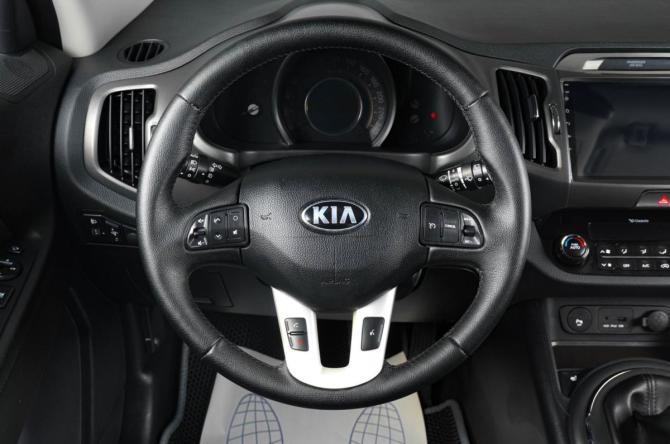 Kia Sportage III с пробегом 2013 года, цена 1 409 000 рублей, 198000 км, внедорожник, Автокод Объявления