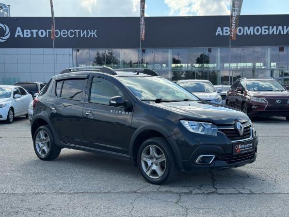 Renault Sandero II Рестайлинг с пробегом 2019 года, цена 1 002 000 рублей, 104224 км, хэтчбек, Автокод Объявления