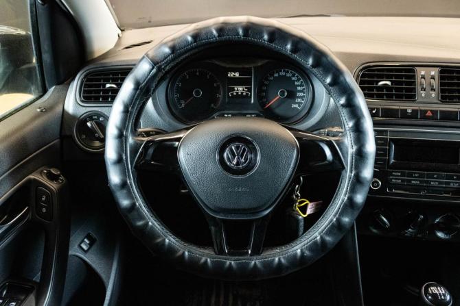 Volkswagen Polo V Рестайлинг с пробегом 2015 года, цена 809 000 рублей, 97987 км, седан, Автокод Объявления