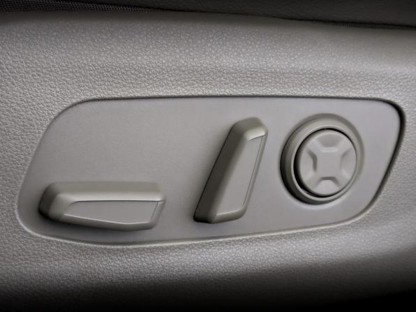 Kia Carnival IV с пробегом 2023 года, цена 4 590 000 рублей, 31601 км, минивэн, Автокод Объявления