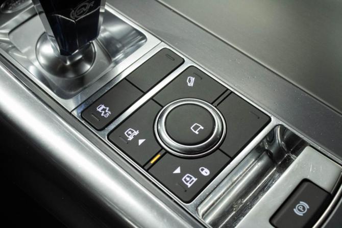 Land Rover Range Rover Sport II Рестайлинг с пробегом 2019 года, цена 4 369 000 рублей, 147997 км, внедорожник, Автокод Объявления