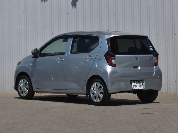 Daihatsu Mira e:S II с пробегом 2020 года, цена 649 000 рублей, 57900 км, хэтчбек, Автокод Объявления
