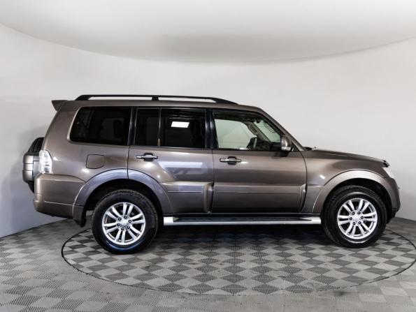Mitsubishi Pajero IV Рестайлинг 1 с пробегом 2012 года, цена 2 099 000 рублей, 198618 км, внедорожник, Автокод Объявления
