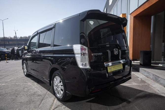 Honda Stepwgn IV с пробегом 2010 года, цена 1 359 000 рублей, 160715 км, минивэн, Автокод Объявления