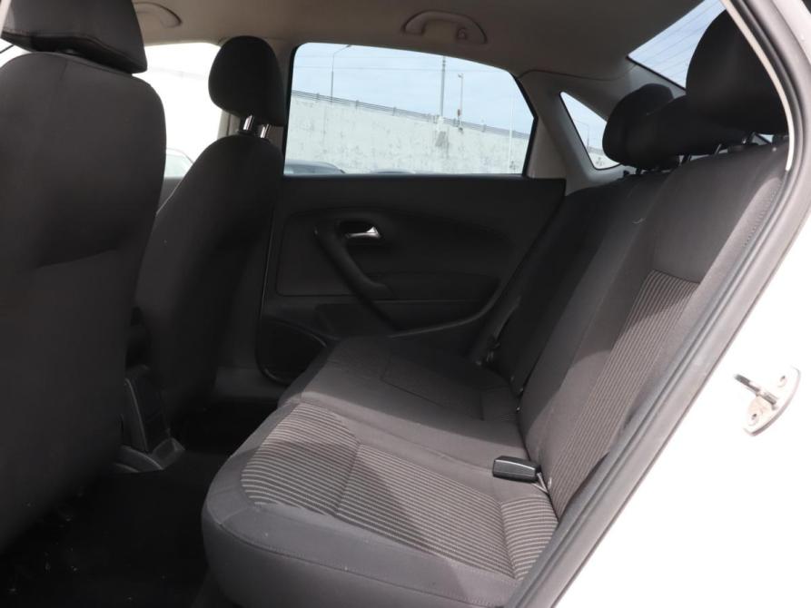 Volkswagen Polo V Москва  - изображение 11