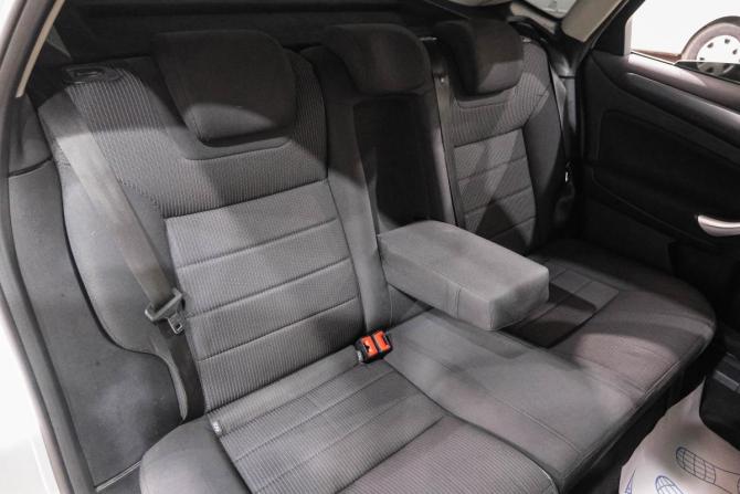 Ford Mondeo V с пробегом 2012 года, цена 849 000 рублей, 300000 км, седан, Автокод Объявления