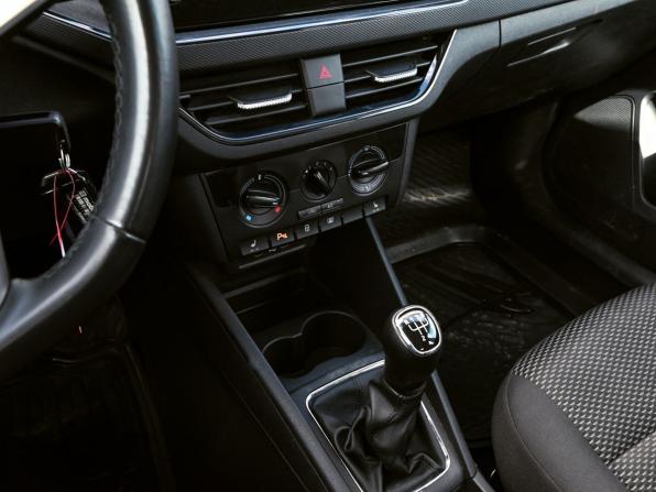 Volkswagen Polo VI с пробегом 2021 года, цена 1 659 000 рублей, 26210 км, лифтбек, Автокод Объявления