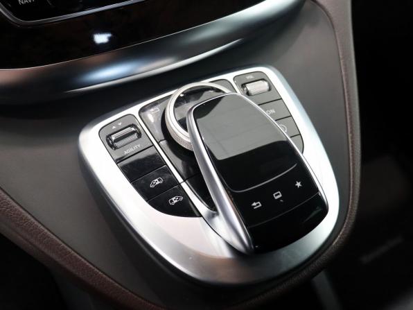 Mercedes-Benz V-Класс III (W447) с пробегом 2016 года, цена 3 500 000 рублей, 394693 км, минивэн, Автокод Объявления