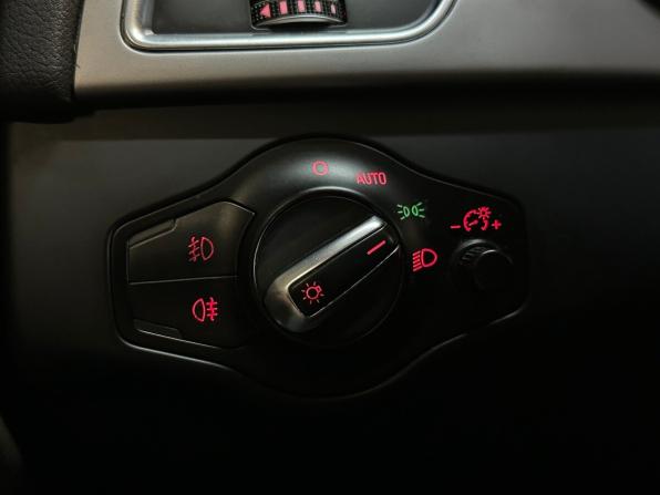 Audi A4 IV (B8) Рестайлинг с пробегом 2013 года, цена 1 430 000 рублей, 119182 км, седан, Автокод Объявления
