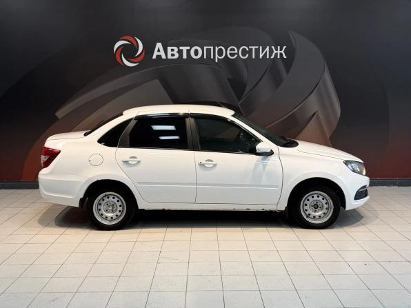 Lada (ВАЗ) Granta I Рестайлинг с пробегом 2023 года, цена 625 000 рублей, 220000 км, седан, Автокод Объявления