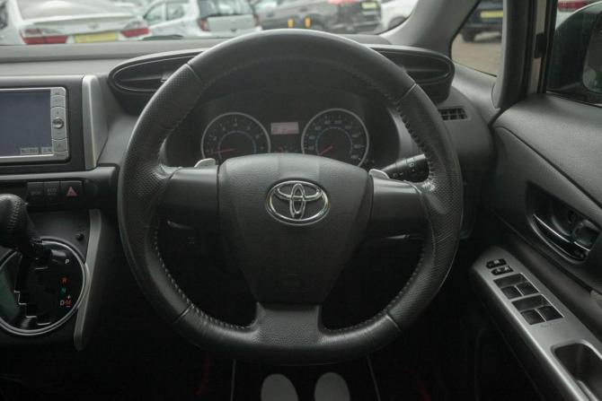 Toyota Wish II с пробегом 2009 года, цена 1 198 000 рублей, 217900 км, минивэн, Автокод Объявления