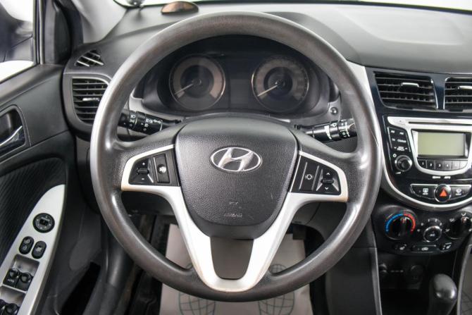 Hyundai Solaris I с пробегом 2011 года, цена 829 000 рублей, 172000 км, седан, Автокод Объявления