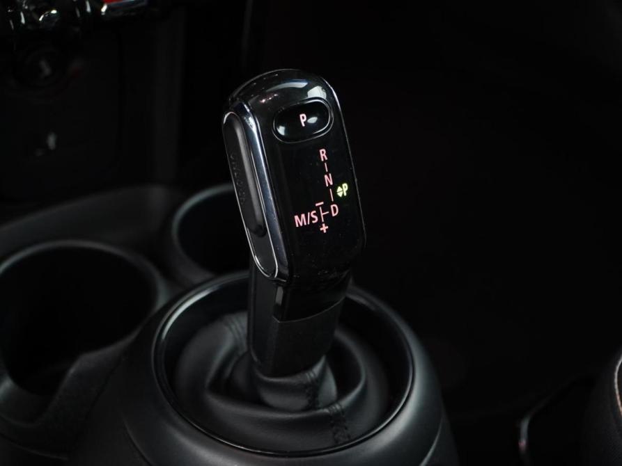 Mini Hatch III (F55/F56) Рестайлинг Москва  - изображение 13