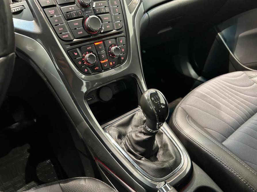 Opel Astra J Рестайлинг Санкт-Петербург  - изображение 19