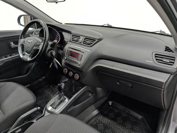 Kia Rio III Рестайлинг с пробегом 2017 года, цена 1 015 000 рублей, 143704 км, хэтчбек, Автокод Объявления