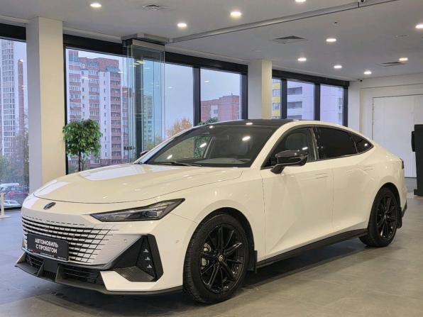 Changan UNI-V I с пробегом 2023 года, цена 2 112 000 рублей, 55901 км, лифтбек, Автокод Объявления