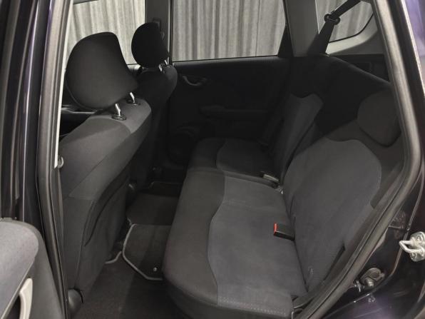 Honda Fit II с пробегом 2009 года, цена 599 000 рублей, 281000 км, хэтчбек, Автокод Объявления