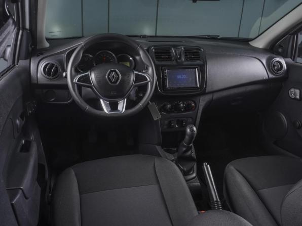 Renault Logan II Рестайлинг с пробегом 2019 года, цена 899 000 рублей, 100885 км, седан, Автокод Объявления