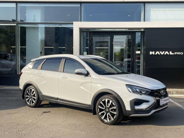 Lada (ВАЗ) Vesta I Рестайлинг (NG) с пробегом 2024 года, цена 1 429 000 рублей, 65112 км, универсал, Автокод Объявления