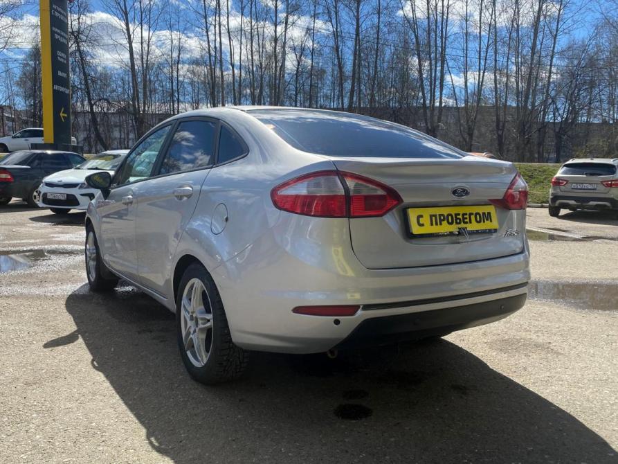 Ford Fiesta Mk6 Рестайлинг Нефтекамск  - изображение 6