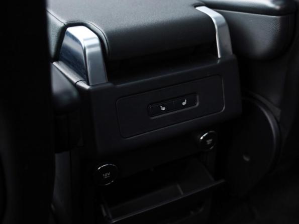 Land Rover Discovery V с пробегом 2019 года, цена 2 974 000 рублей, 134346 км, внедорожник, Автокод Объявления