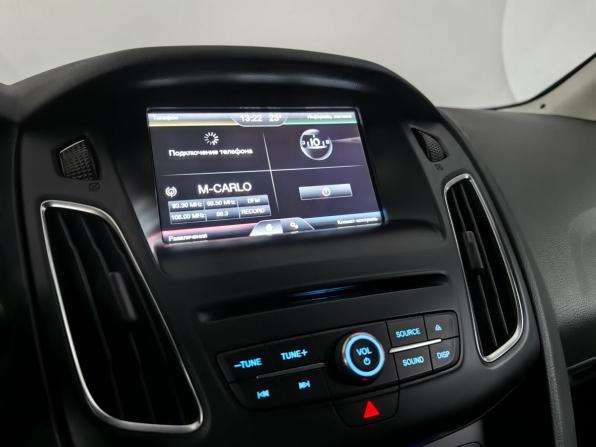 Ford Focus III Рестайлинг с пробегом 2015 года, цена 1 048 000 рублей, 61000 км, универсал, Автокод Объявления