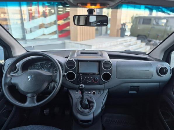Peugeot Partner II с пробегом 2011 года, цена 529 000 рублей, 332158 км, минивэн, Автокод Объявления