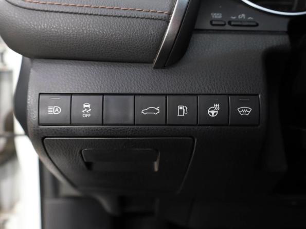 Toyota Camry VIII (XV70) с пробегом 2018 года, цена 2 639 000 рублей, 143399 км, седан, Автокод Объявления