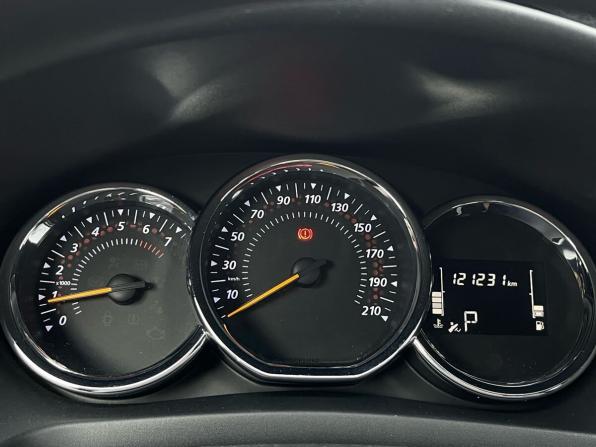 Renault Sandero II Рестайлинг с пробегом 2020 года, цена 1 090 000 рублей, 121227 км, хэтчбек, Автокод Объявления