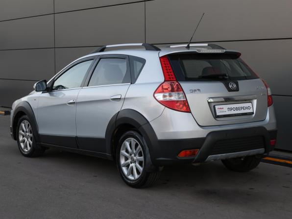 Dongfeng H30 Cross с пробегом 2015 года, цена 698 000 рублей, 130687 км, хэтчбек, Автокод Объявления