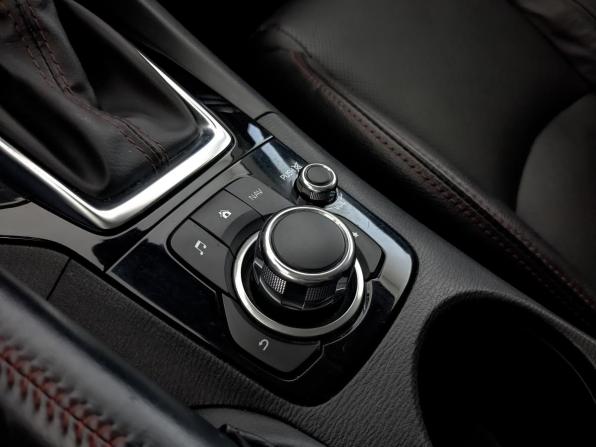 Mazda 3 III (BM) с пробегом 2013 года, цена 1 375 000 рублей, 152450 км, хэтчбек, Автокод Объявления