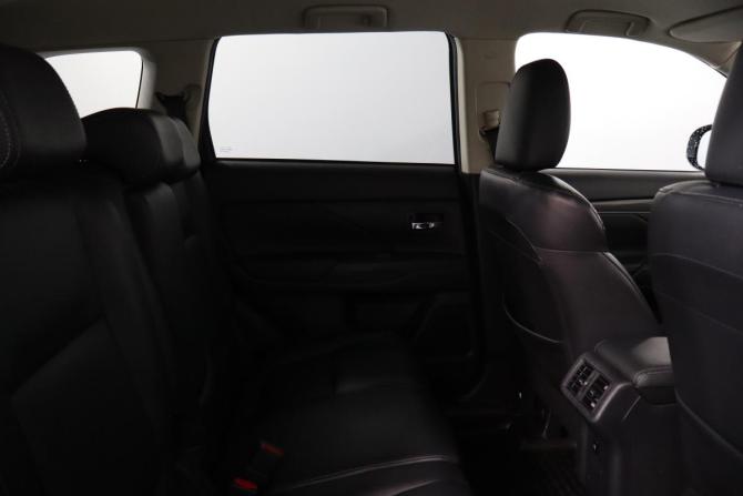 Mitsubishi Outlander III Рестайлинг 3 с пробегом 2019 года, цена 2 349 000 рублей, 117000 км, внедорожник, Автокод Объявления