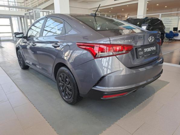 Hyundai Solaris II Рестайлинг с пробегом 2021 года, цена 1 319 000 рублей, 121753 км, седан, Автокод Объявления