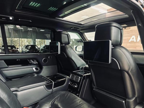 Land Rover Range Rover IV Рестайлинг с пробегом 2018 года, цена 5 990 000 рублей, 161531 км, внедорожник, Автокод Объявления