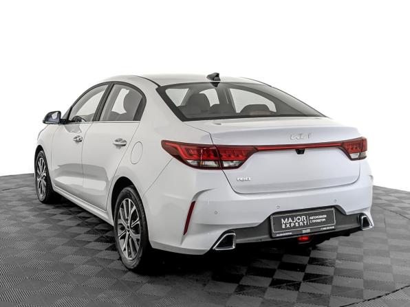 Kia Rio IV Рестайлинг с пробегом 2021 года, цена 1 650 000 рублей, 53811 км, седан, Автокод Объявления