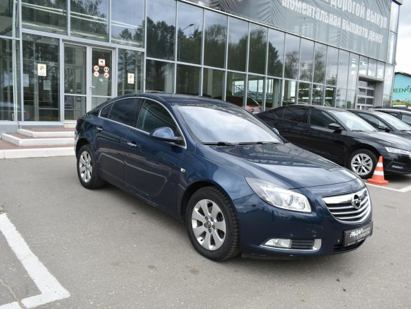 Opel Insignia 2011 Turbo 2 0